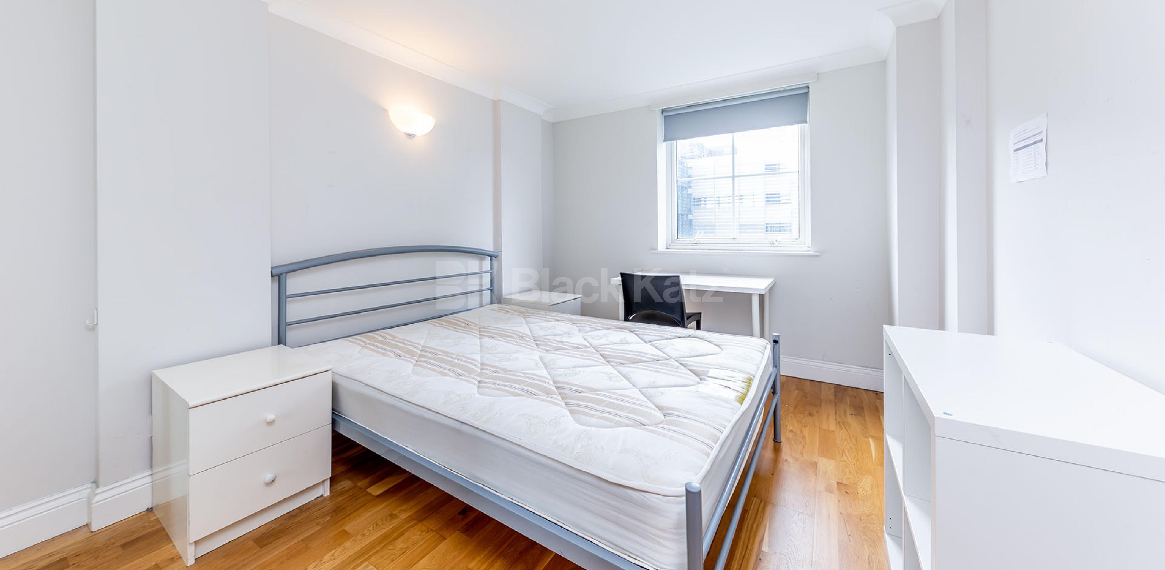 Modern one double bed flat in central location mins to tube shops & park Euston Road, Fitzrovia NW1